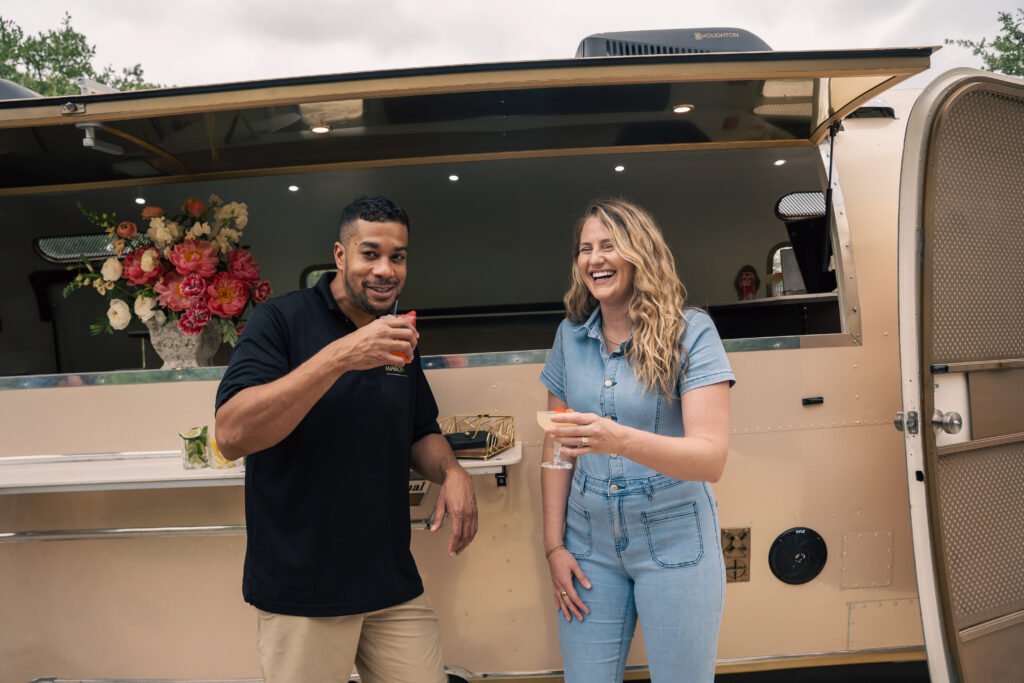 luxury mobile bar services at Bar la Maison